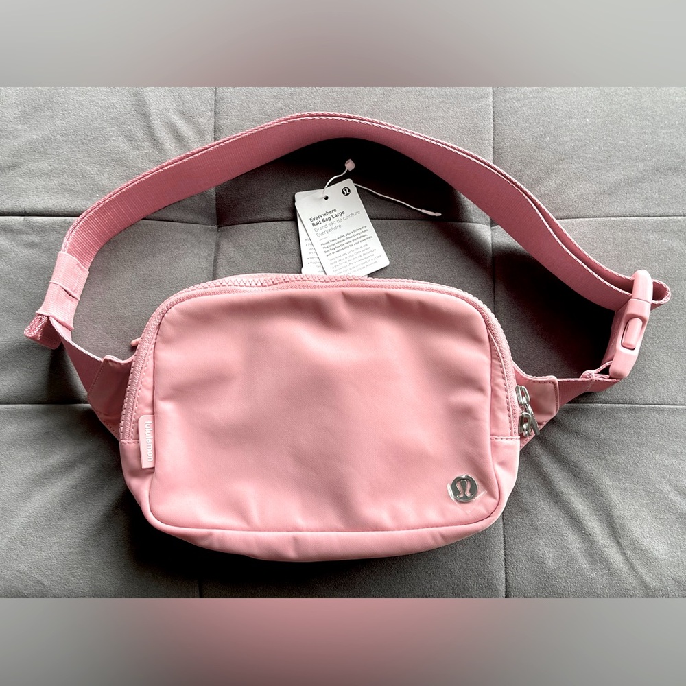 Lululemon Athletica Pink Everywhere Belt Bag *2L BNWOT - Picture 2 of 6